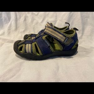 Pediped Sahara Flat toddler size 5.5